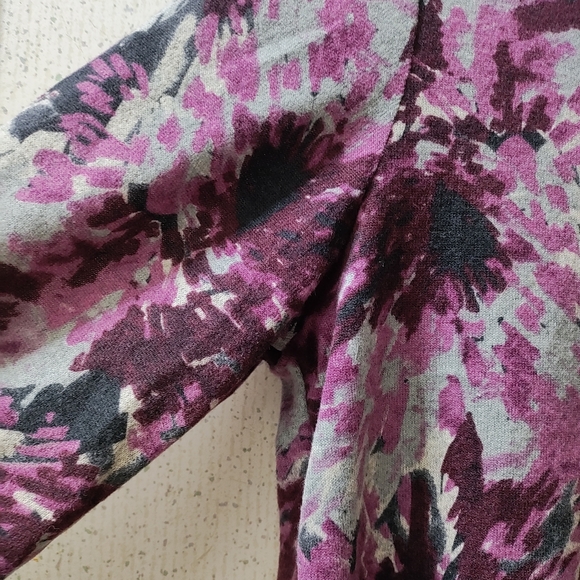 SML Design Women's Floral Blouse Easy Fit Keyhole Neck 3/4 Sleeve Made In USA - Picture 4 of 7